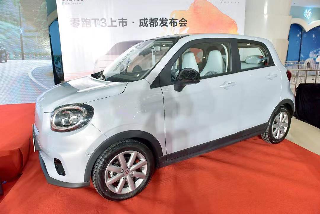 2022款零跑T03成都上市，续航403km，配L2级智能辅助驾驶
