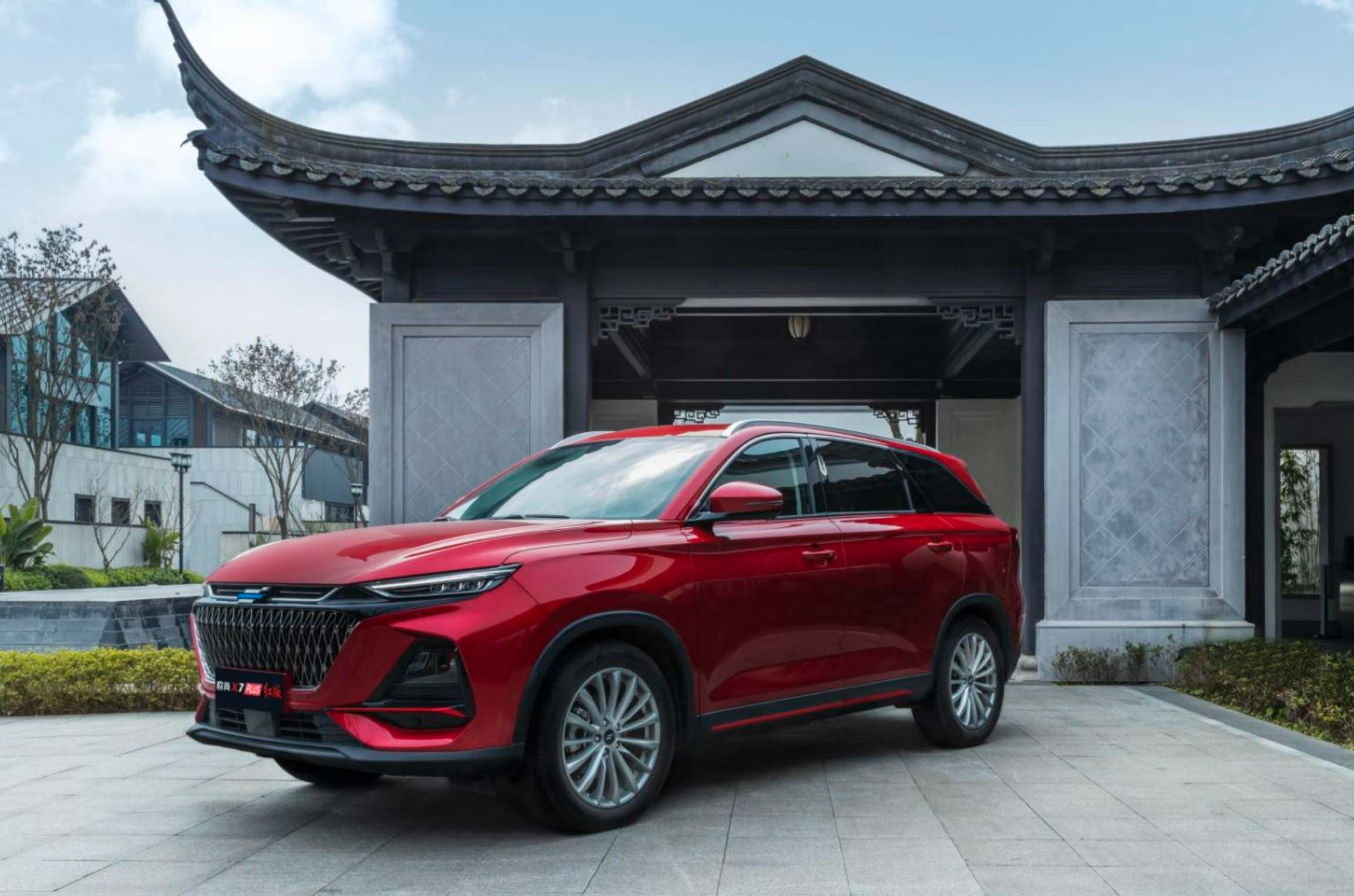 欧尚X7 PLUS红版车型售12.89万，限量777台，送智能手表