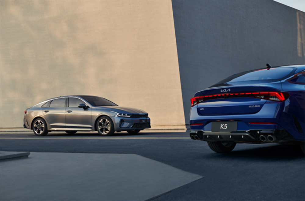 解读2025款起亚K5，合资B级车13.98万起，配置一如既往高