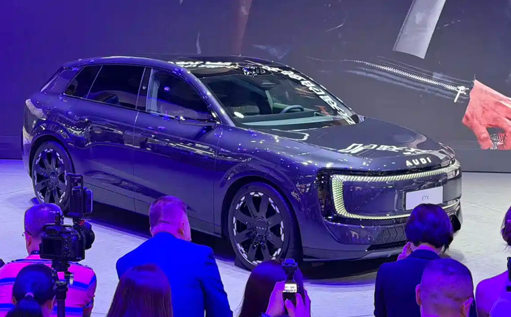 奥迪E7X先锋quattro热爱版售30.98万，搭载宁德100度电池，还有CDC和后轮转向