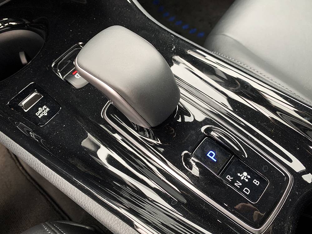 试驾广汽丰田C-HR EV，油改电，20多万值不值？