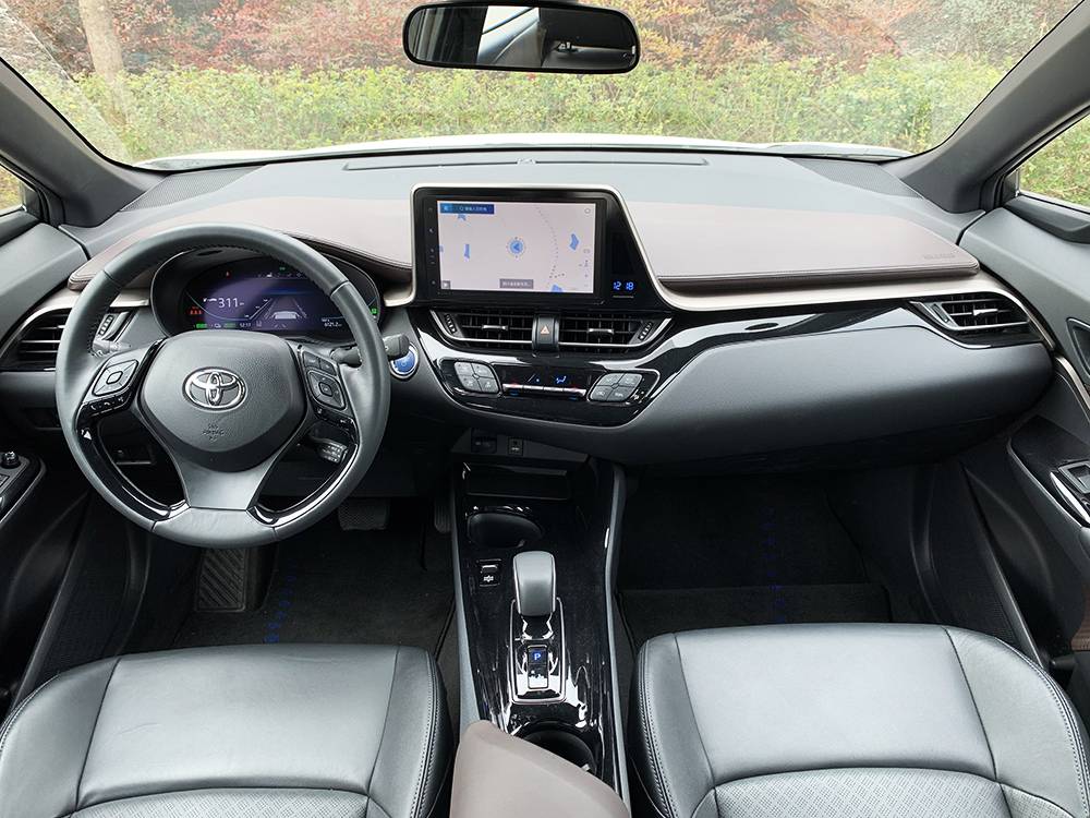 试驾广汽丰田C-HR EV，油改电，20多万值不值？